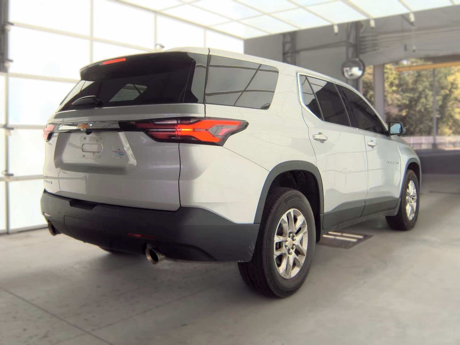 2022 Chevrolet Traverse LS