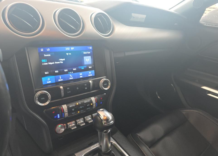 2022 Ford Mustang EcoBoost Premium