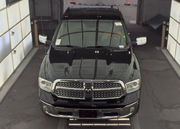 2018 RAM 1500 Laramie Crew Cab