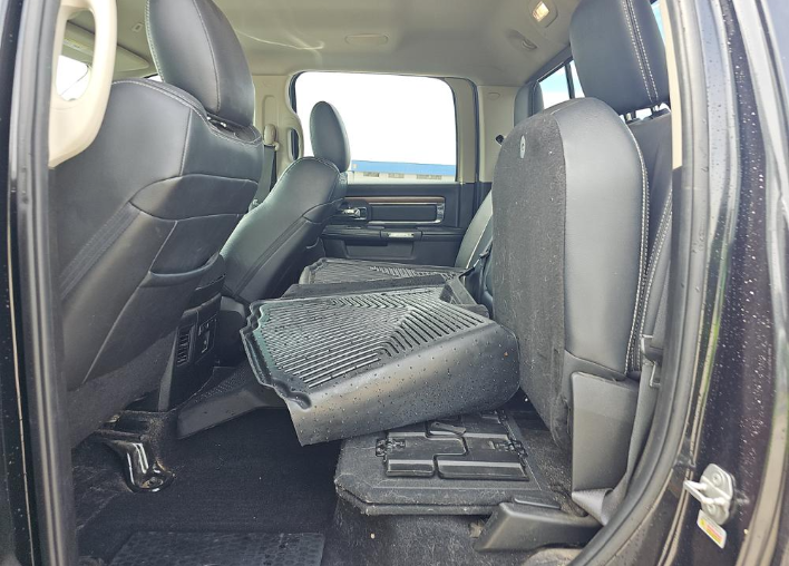 2018 RAM 1500 Laramie Crew Cab