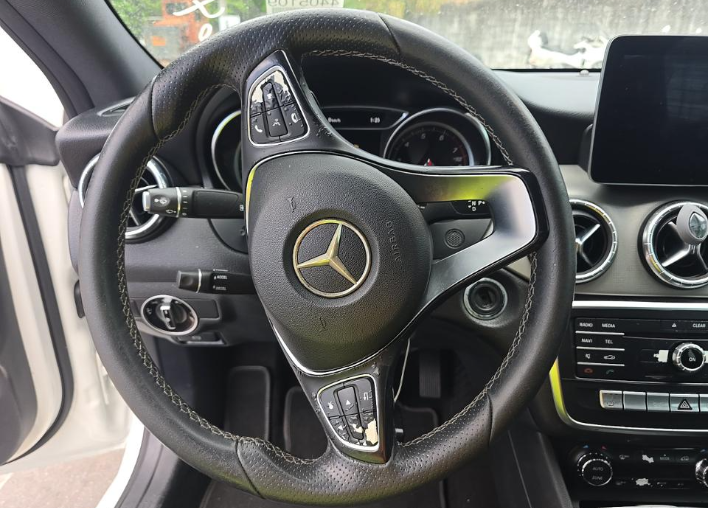 2018 Mercedes-Benz CLA 250